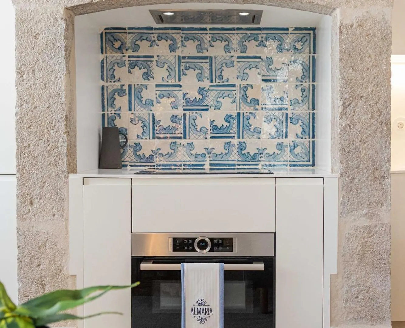 Almaria - Officina Real Apartments | Chiado Lisbona