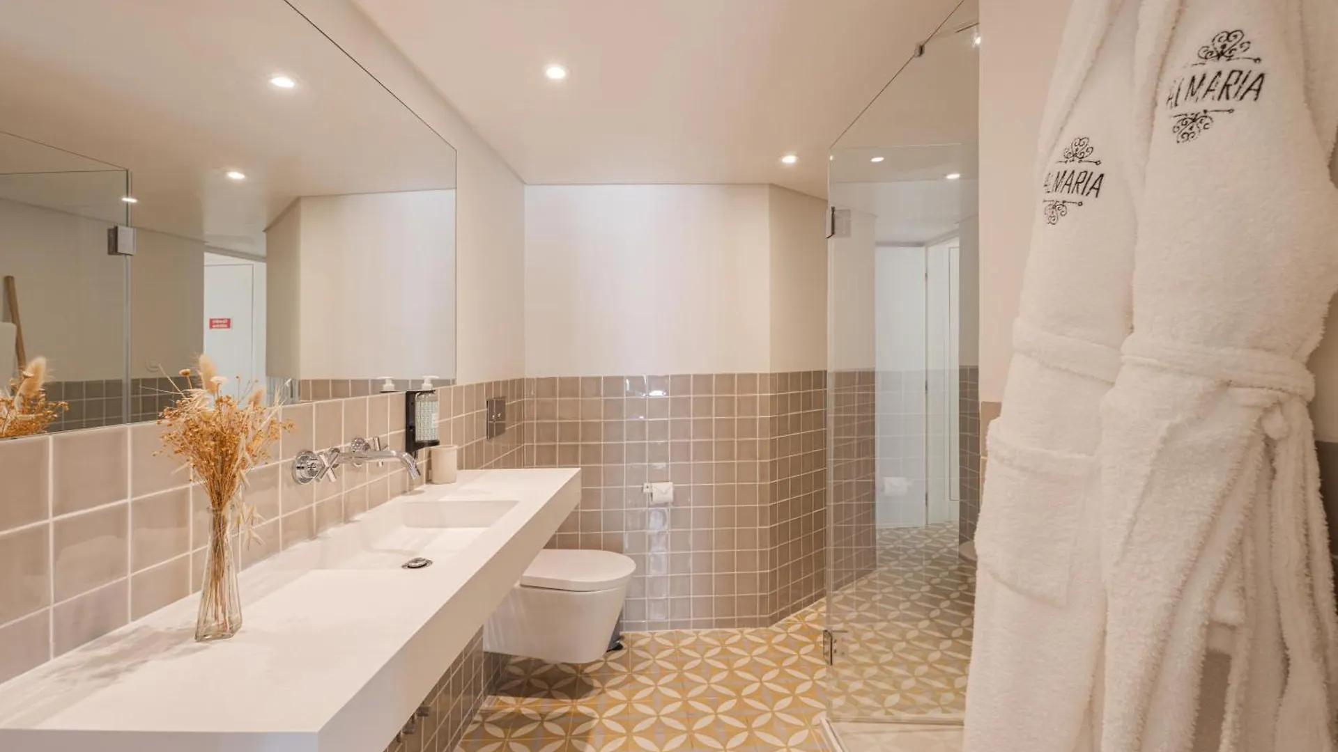 Almaria - Officina Real Apartments | Chiado Lisbona 0*,